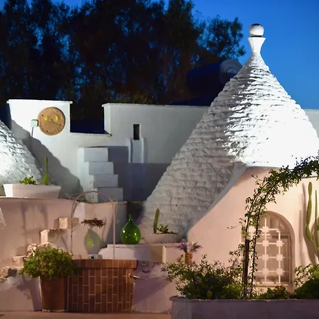 Il Trullo Sulla Valle Con Vista Mozzafiato * 奥斯图尼