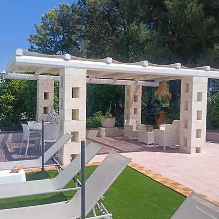 Il Trullo Sulla Valle Con Vista Mozzafiato Ostuni